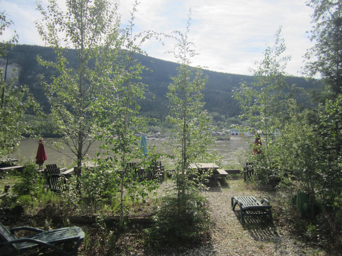 Dawson City River Hostel Dış mekan fotoğraf