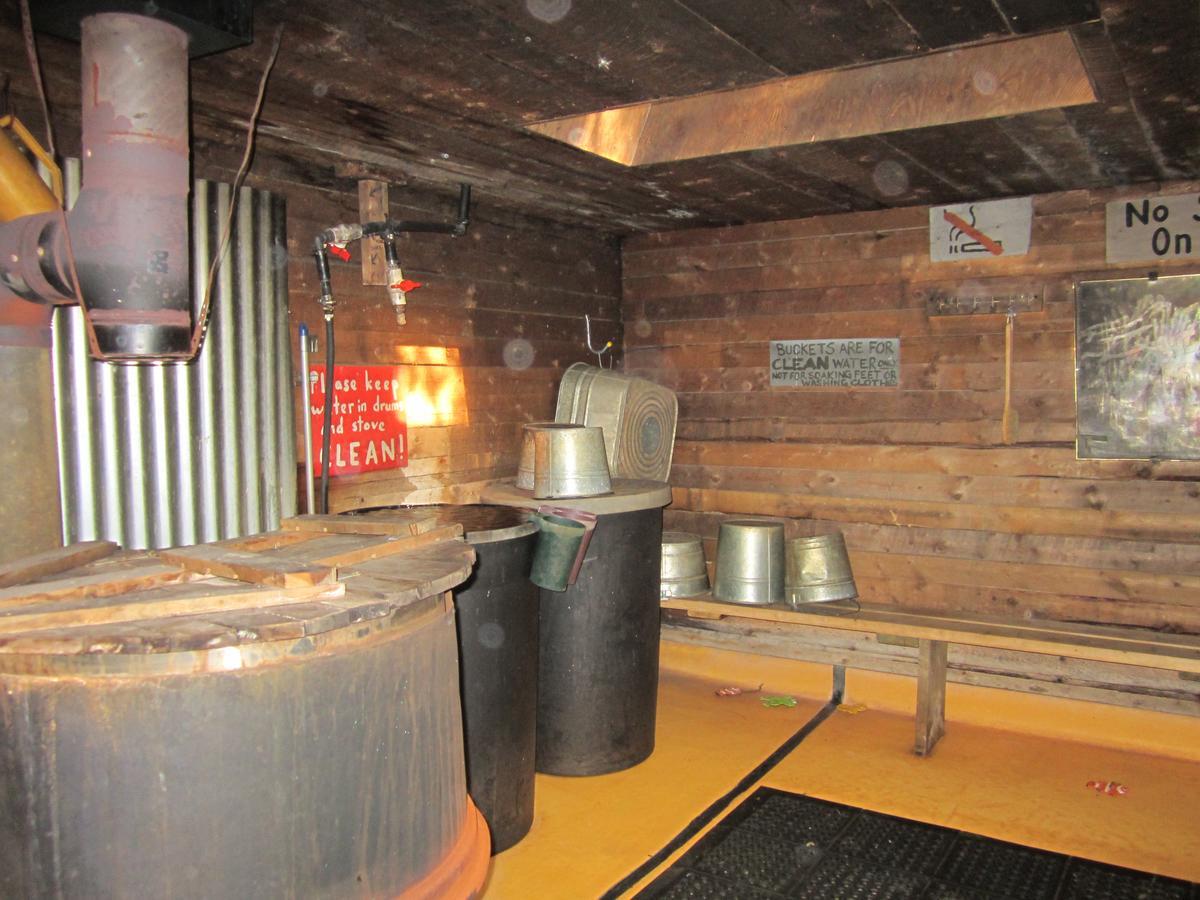 Dawson City River Hostel Dış mekan fotoğraf